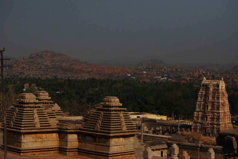 Photo of Hemakuta Hill sunset point, Ballari, Karnataka, India by Ruchira