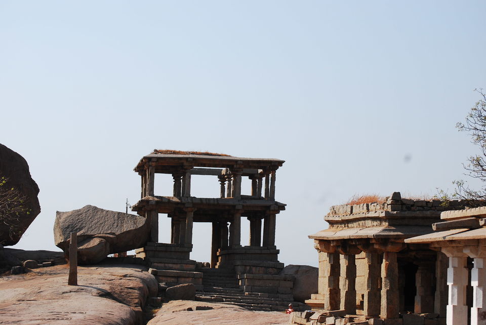 Photo of Virupaksha Temple East Gopura, Hampi, Karnataka, India by Ruchira