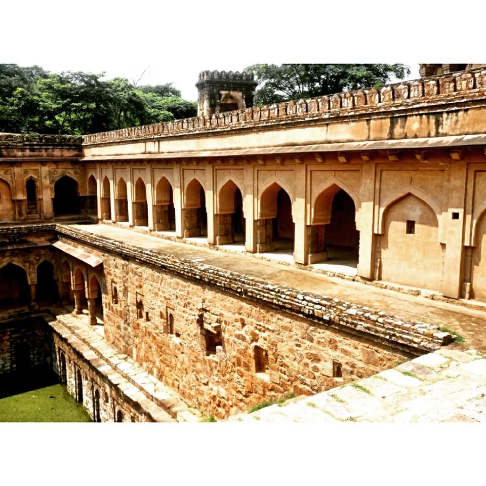 Photo of Sunday at Mehrauli Archeological Park 5/8 by VaNi