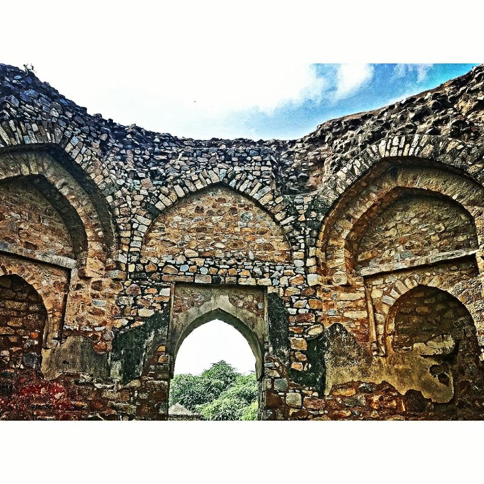 Photo of Sunday at Mehrauli Archeological Park 6/8 by VaNi