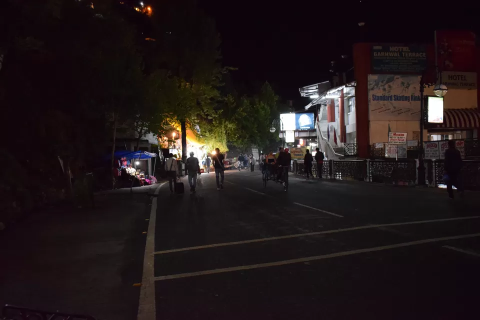 Photo of The Mall Road, Mussoorie, Uttarakhand, India by Surjodeep Bose