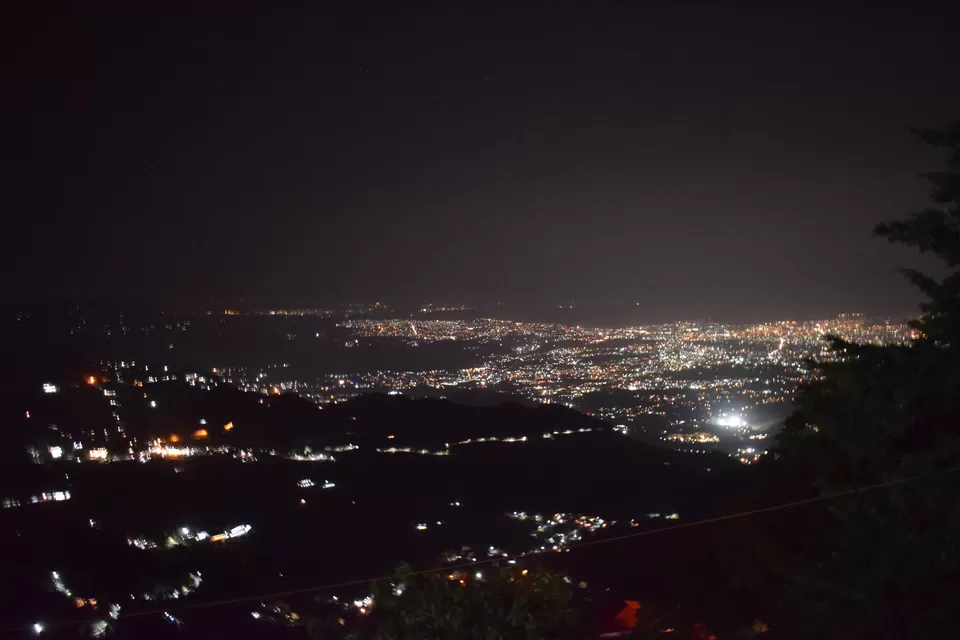 Photo of The Mall Road, Mussoorie, Uttarakhand, India by Surjodeep Bose