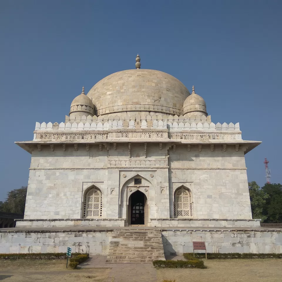 Photo of Hoshang Shah Tomb, Mandu, Mandav, Madhya Pradesh, India by oldskool_indian