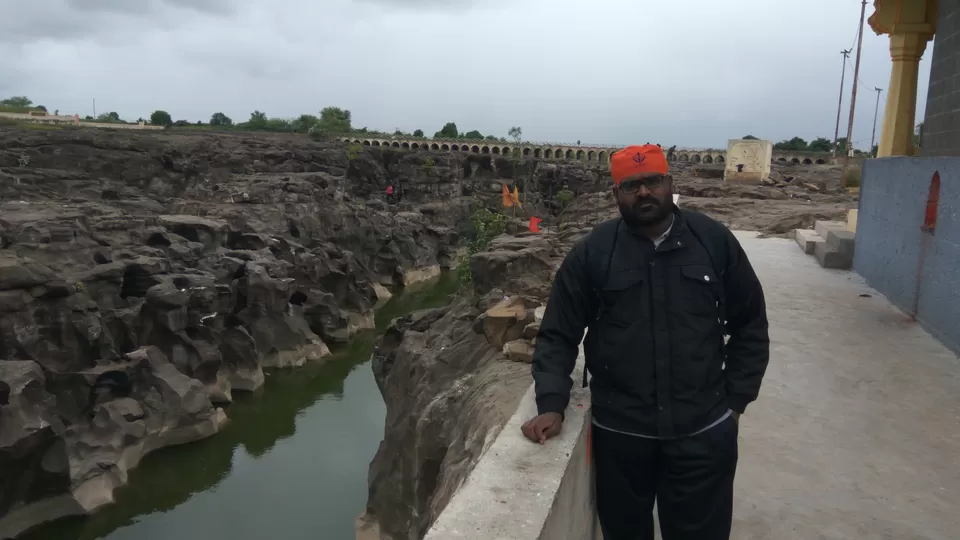 Photo of Malganga Temple, Nighoj, Maharashtra, India by oldskool_indian