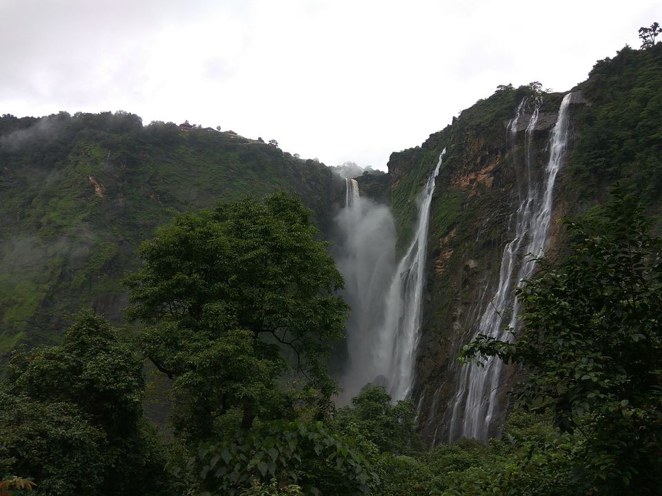 Photo of Quest for Waterfalls in Karnataka !!! 1/7 by oldskool_indian