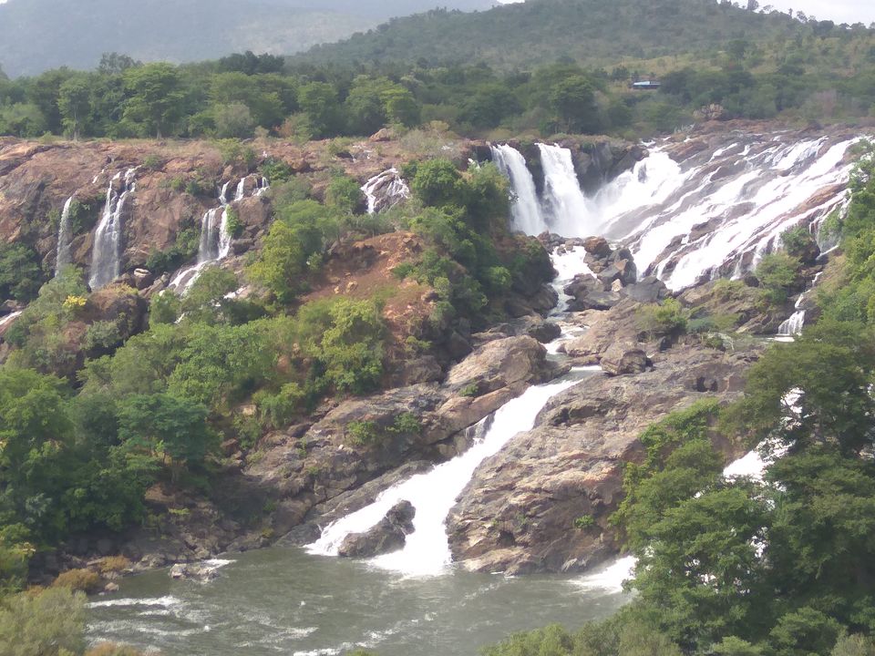 Photo of Quest for Waterfalls in Karnataka !!! by oldskool_indian