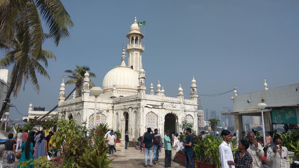 Photo of Worli, Mumbai, Maharashtra, India by oldskool_indian
