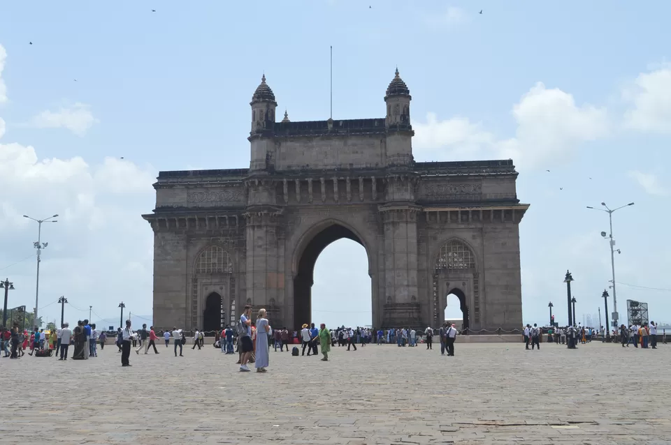 Photo of Gateway of India, Apollo Bandar, Colaba, Mumbai, Maharashtra, India by oldskool_indian