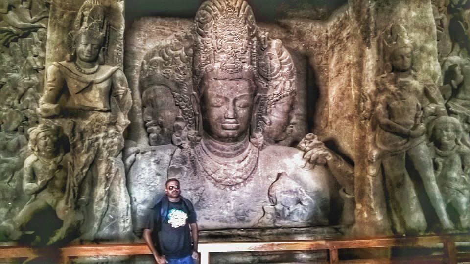 Photo of Elephanta Caves, Gharapuri, Maharashtra, India by oldskool_indian
