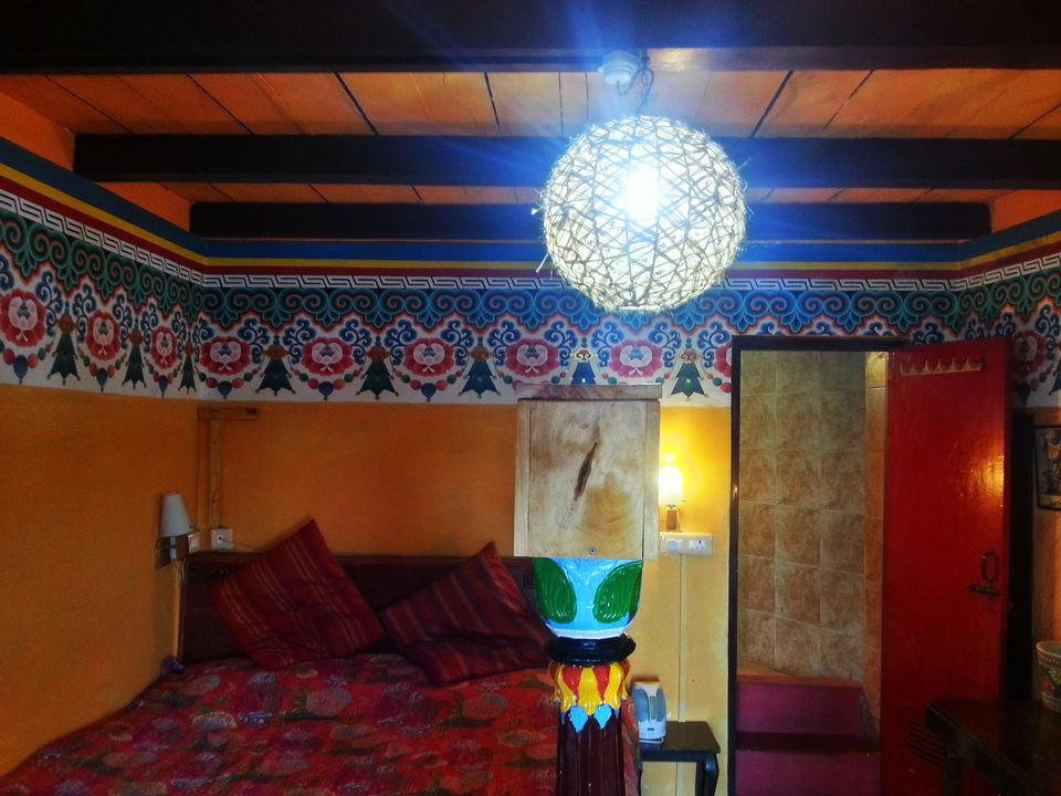 Photo of Under Rs 3000, This Inn Near Mussoorie Is A Favourite With Vishal Bhardwaj And Ruskin Bond by Sugato