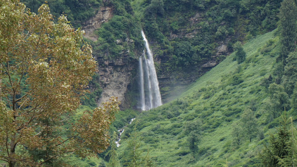 Photo of Old Manali – The Secret Town Amidst Mystic Clouds 24/43 by HippieInHeels