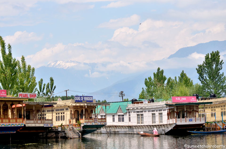 Photo of Srinagar by Sumeet Chakraborty