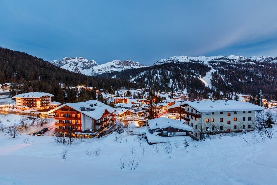 Photo of Family Car Trip: 5 Perfect Spots for Winter Holidays in the UK by Iris Milton