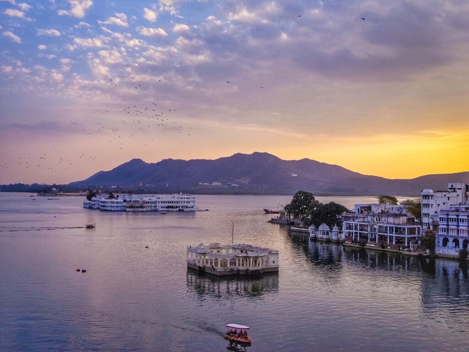 Photo of Lake Pichola - My Favorite Tourist Spot by Manish Kumar