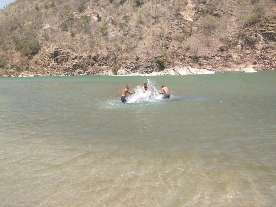 Photo of Dhari Devi Mandir, Dang Chaura, Uttarakhand, India by Nitesh Anand Rai