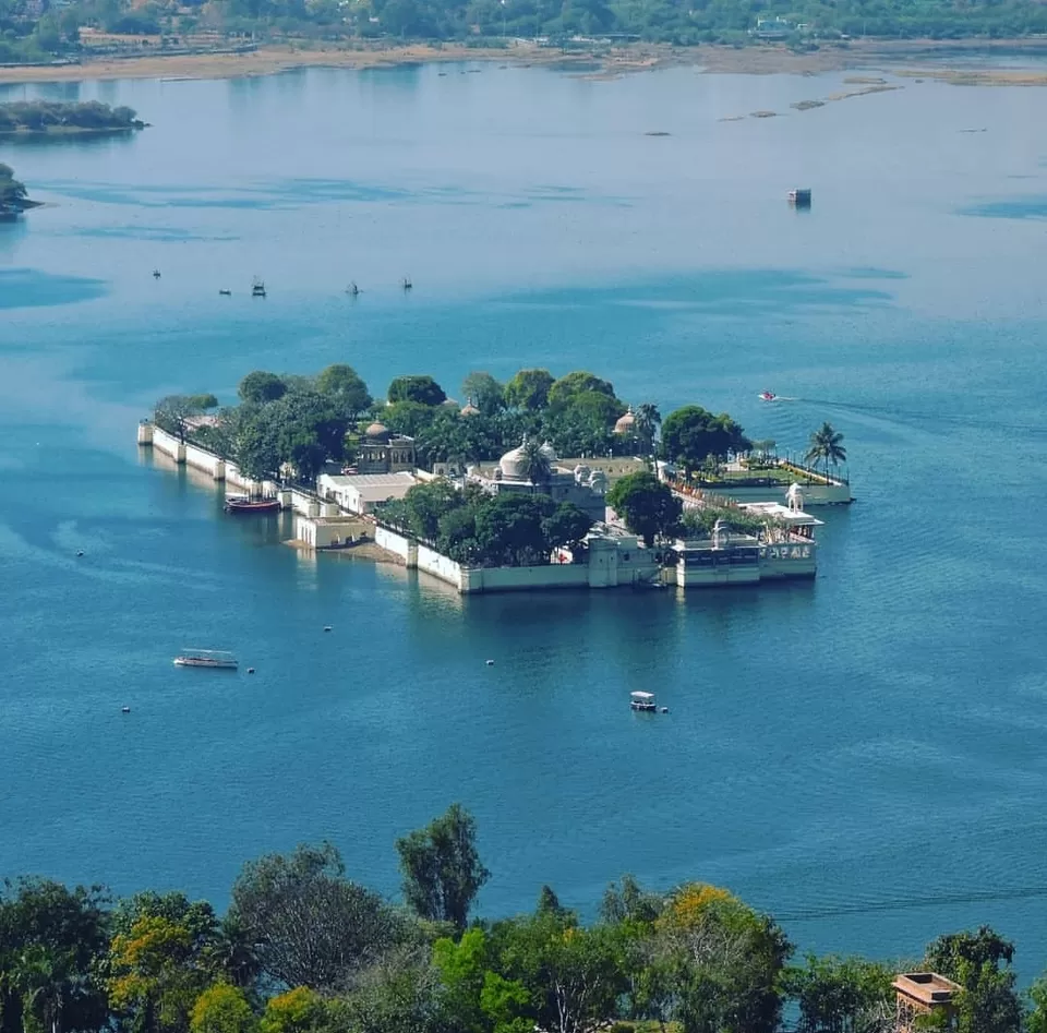 Photo of Udaipur, Rajasthan, India by Varun Vashishtha