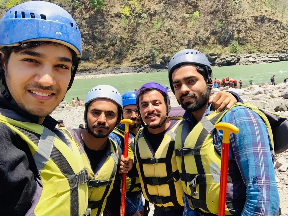 Photo of Rishikesh, Uttarakhand, India by Varun Vashishtha