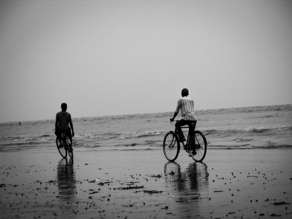 Photo of A day in solitude with the roaring sea of Chandipur by Sourav Halder