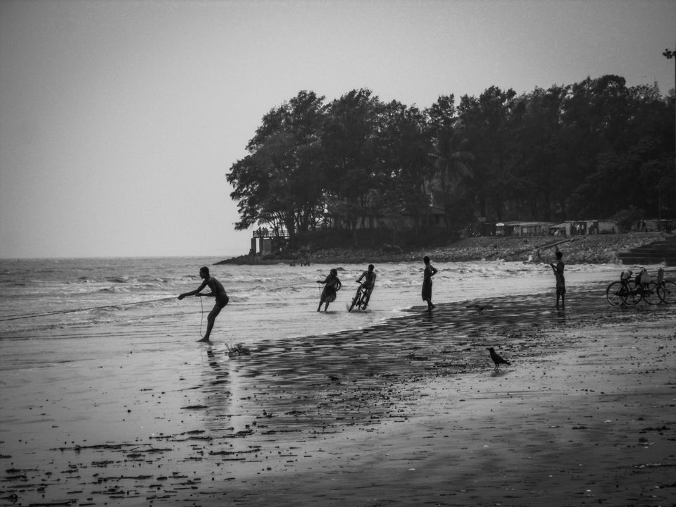 Photo of A day in solitude with the roaring sea of Chandipur by Sourav Halder