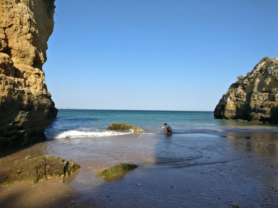 Photo of Batata Beach, Cais da Solaria, Portugal by Khushboo Bansal
