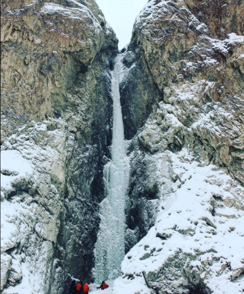 Photo of Walking on a frozen river 3/8 by Yash Chans