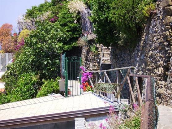 Photo of Don't Just Travel, Live! 24/86 by pallavi.mahajan48