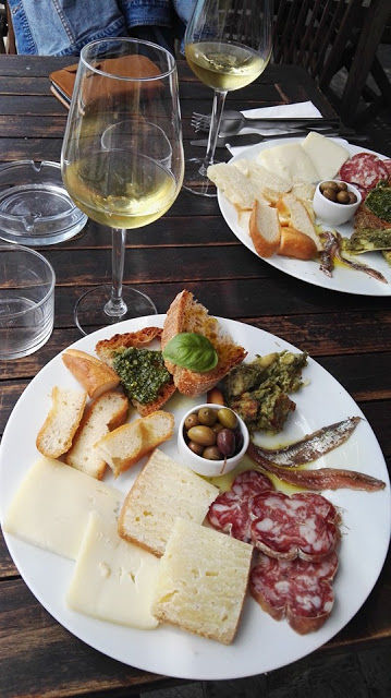 Photo of Don't Just Travel, Live! 41/86 by pallavi.mahajan48