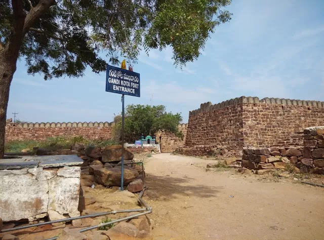 Photo of Gandikota Fort, Gandikota, Andhra Pradesh, India by Prafull