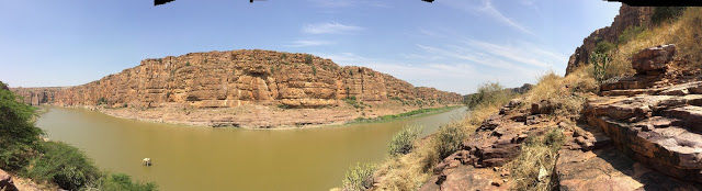 Photo of Gandikota Penna river View, Gandikota, Andhra Pradesh, India by Prafull