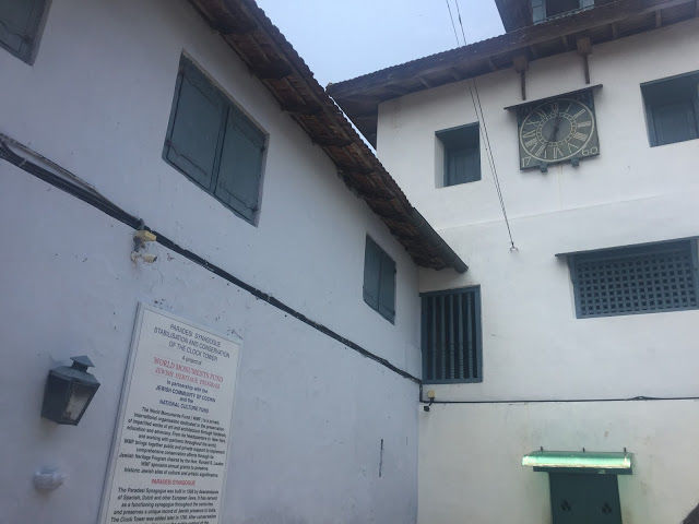 Photo of Paradesi Synagogue, Synagogue Lane, Jew Town, Kappalandimukku, Kochi, Kerala, India by Prafull