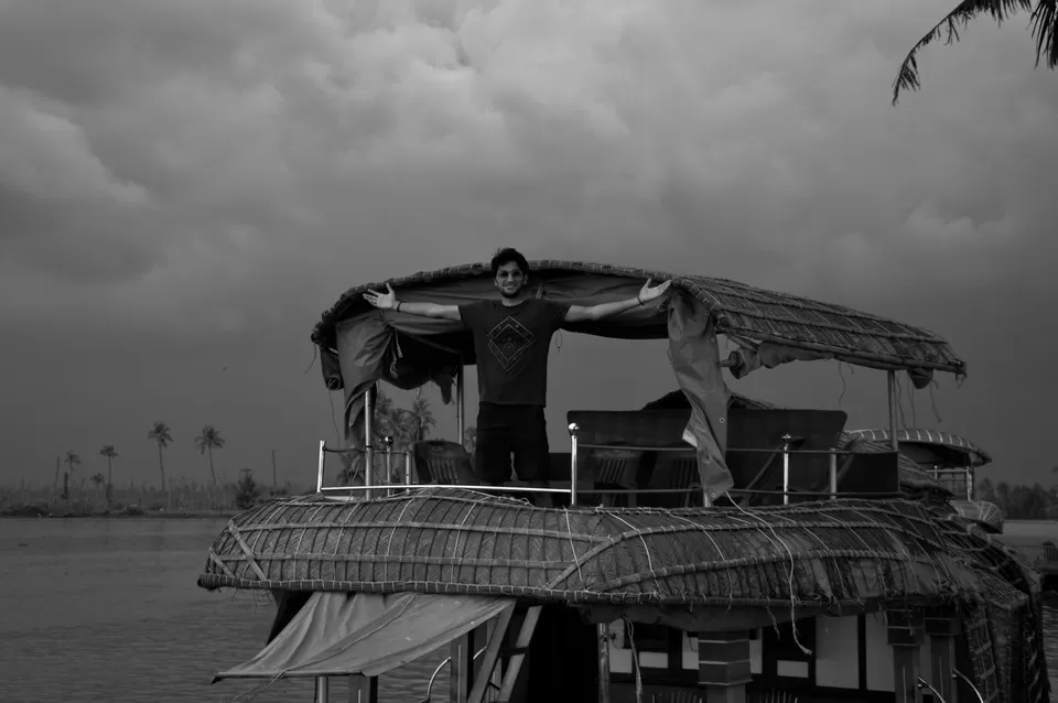 Photo of Alleppey houseboat, KP Vallon Road, Kadavanthra, Ernakulam, Kerala, India by Shashank Shekhar