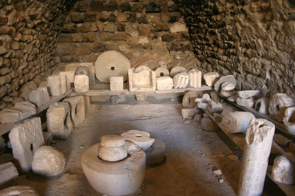 Photo of The Ancient World of Madaba by Maithili Madhusudanan