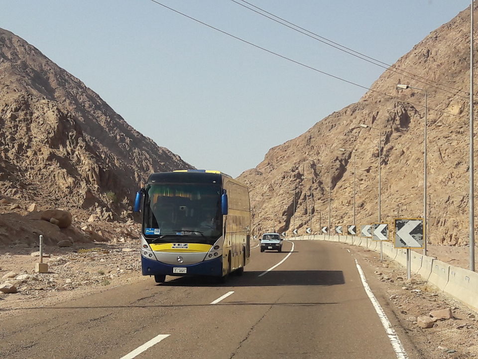 Photo of The mysterious Sinia Desert 5/19 by Maithili Madhusudanan