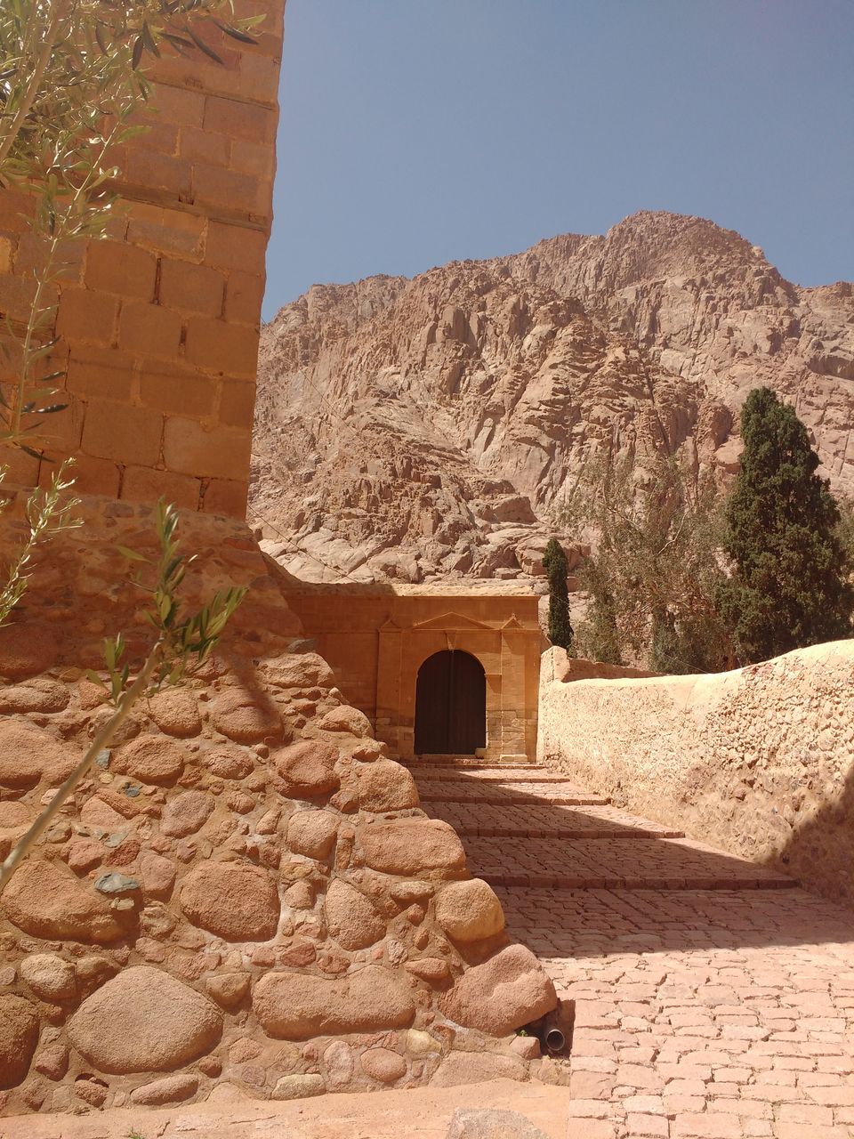 Photo of The mysterious Sinia Desert 13/19 by Maithili Madhusudanan