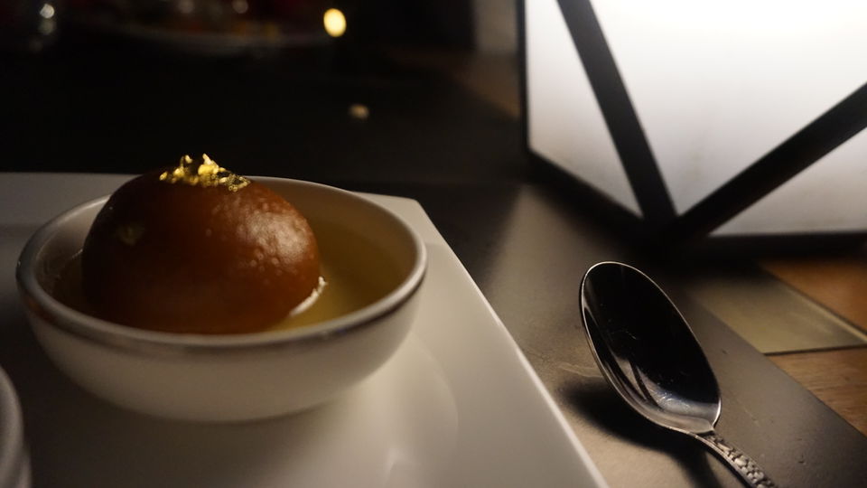 Photo of Why you must have dinner at this place inside the tallest building? by sahil purswani