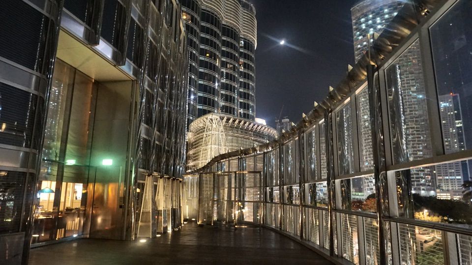 Photo of Why you must have dinner at this place inside the tallest building? by sahil purswani