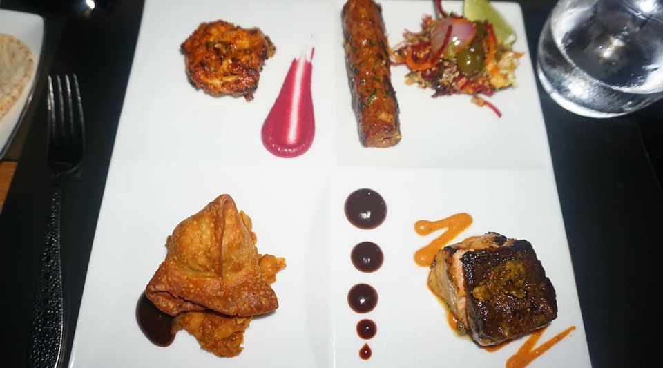 Photo of Why you must have dinner at this place inside the tallest building? by sahil purswani