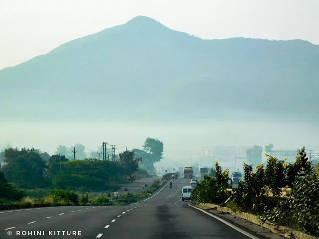 Photo of Khambatki Ghat, Maharashtra, India by Rohini Kitture