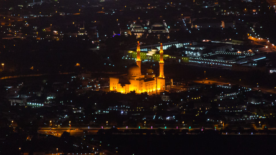Photo of At The Top - Burj Khalifa Boulevard - Dubai - United Arab Emirates by Aayush Mittal
