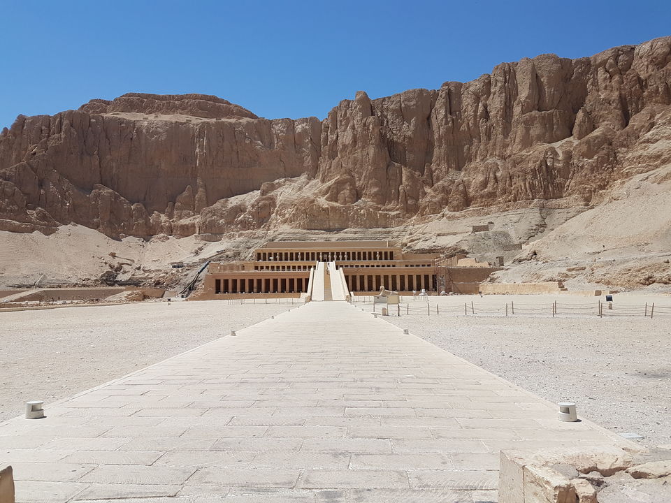 Photo of Valley of the Kings, Qesm Al Wahat Al Khargah, New Valley Governorate, Egypt by Rashmi Shetty
