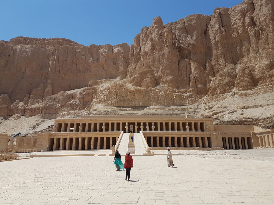 Photo of Valley of the Kings, Qesm Al Wahat Al Khargah, New Valley Governorate, Egypt by Rashmi Shetty