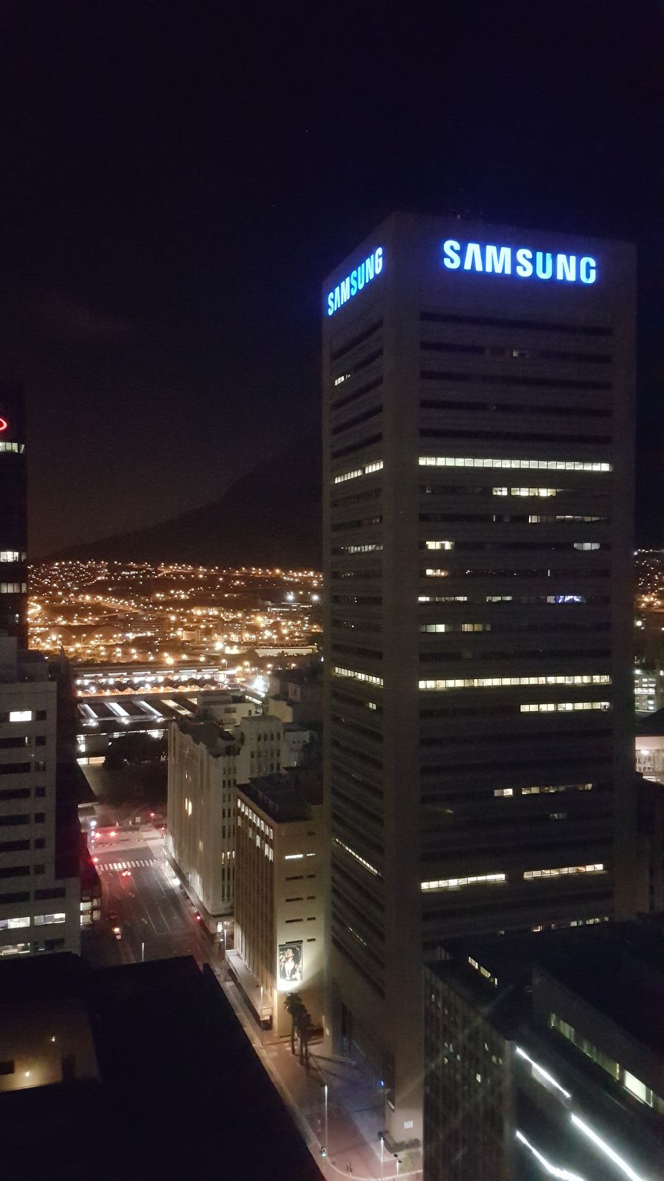 Photo of Budget Traveler's Guide To Exploring The Mother City- Cape Town by Rashmi Shetty