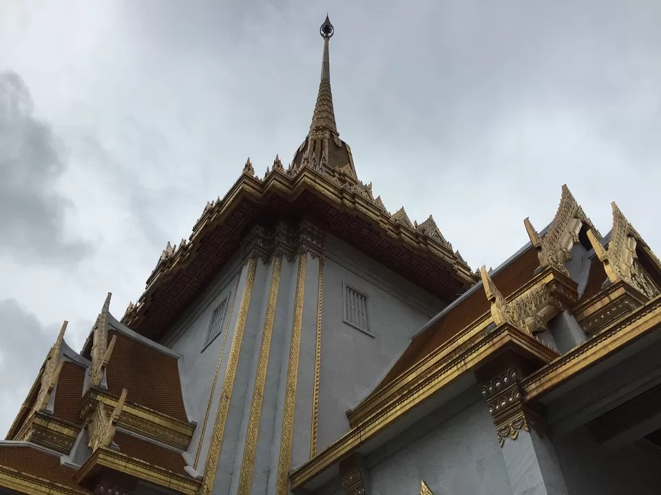 Photo of Wat Tri Mit - The Golden Buddha Temple Tri Mit Road Bangkok Thailand by Eleutheromaniac