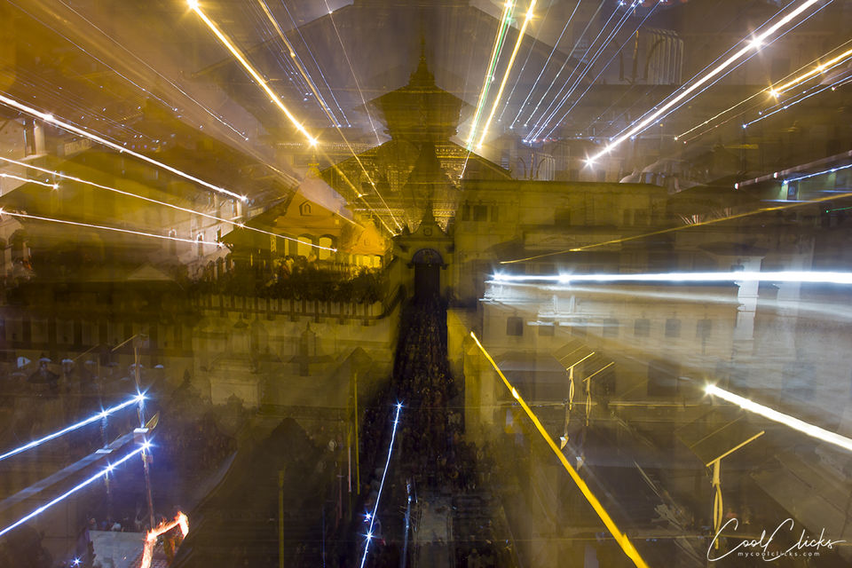 Photo of This Shivaratri - Visit Pashupatinath Temple by Eleutheromaniac