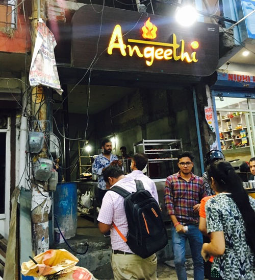 Photo of 6 Cheap Yet Worthy Street Food Corners in Dehradun 1/12 by Rashmi Kanti