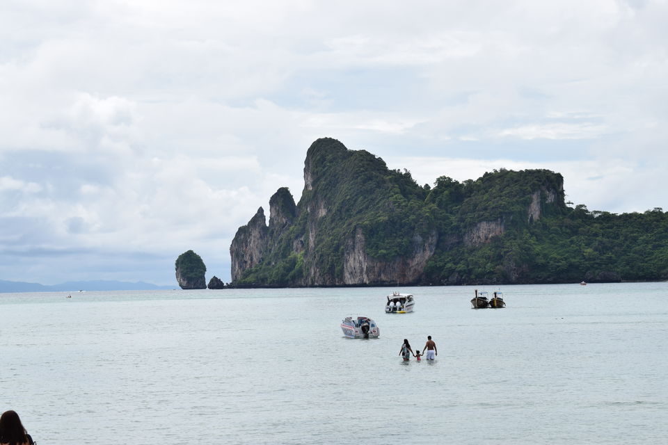 Photo of All About Koh Phi Phi (Thailand)- The Best Guide by Footloose Backpackers
