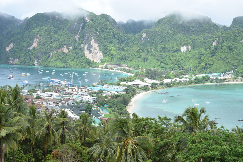 Photo of All About Koh Phi Phi (Thailand)- The Best Guide by Footloose Backpackers
