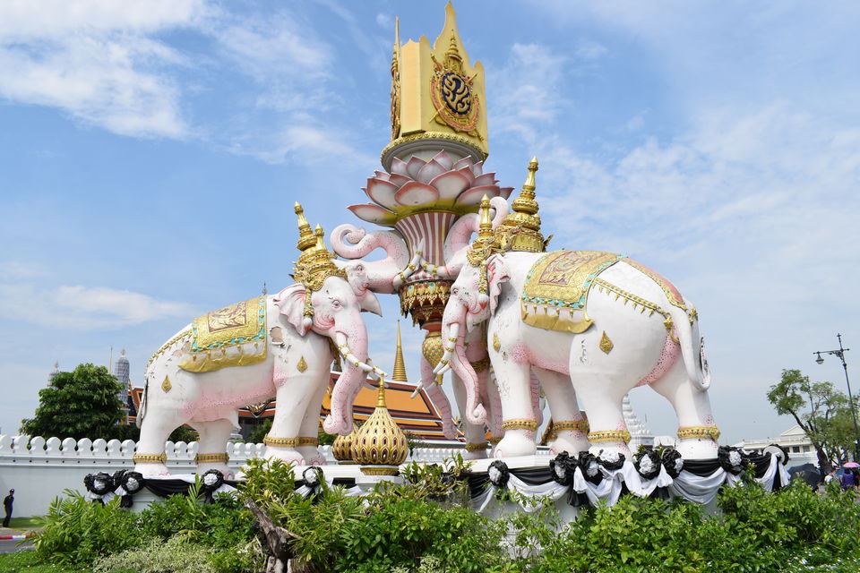 Photo of The Grand Palace Phra Borom Maha Ratchawang Bangkok Thailand by Footloose Backpackers