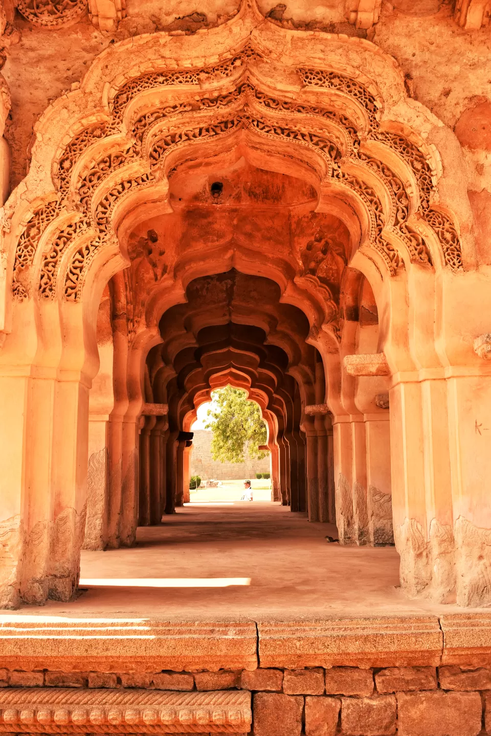 Photo of Lotus Mahal, Hampi, Karnataka, India by Vivek Muraleedharan