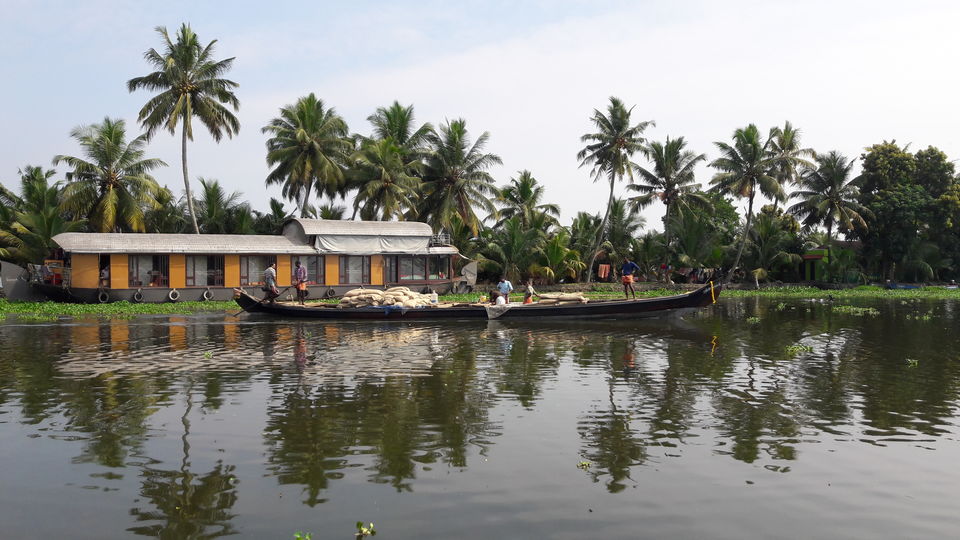 Photo of That's Why Kerala is called God's Own Country. by Souvanik Goon